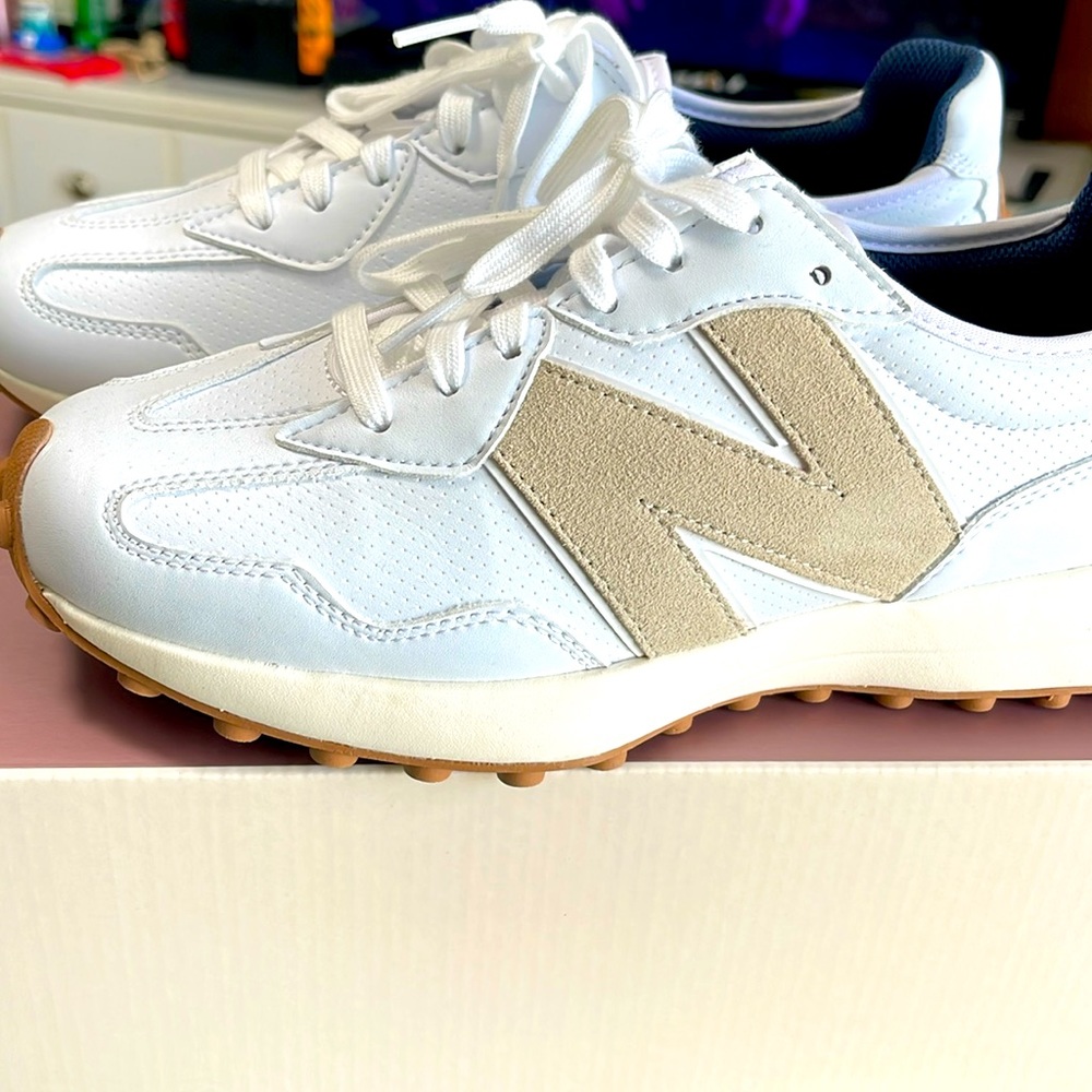 New Balance Calia 327 golf